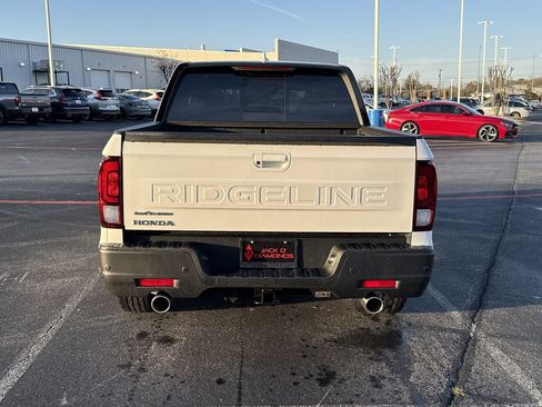 New 2026 Honda Ridgeline Black Edition image 11