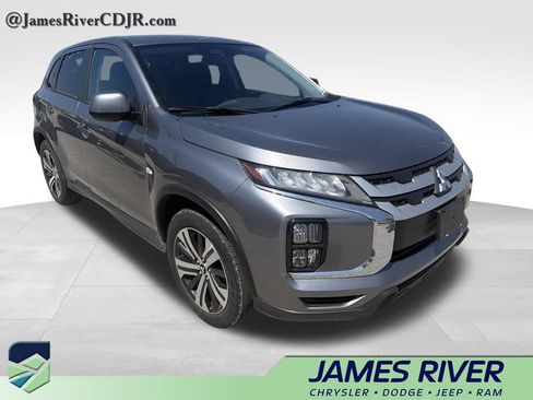 Used 2025 Mitsubishi Outlander Sport ES AWD/4WD image 4