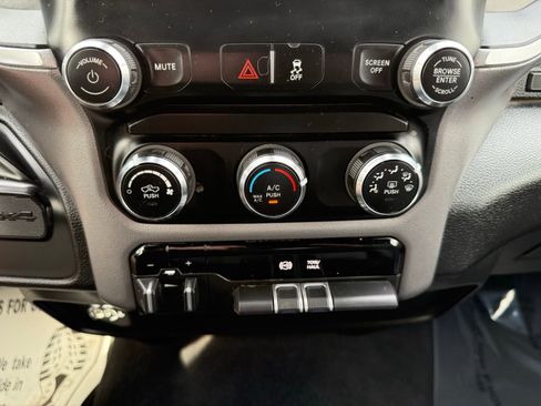 Used 2024 RAM 2500 Big Horn image 24