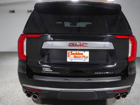 Used 2023 GMC Yukon Denali AWD/4WD image 8