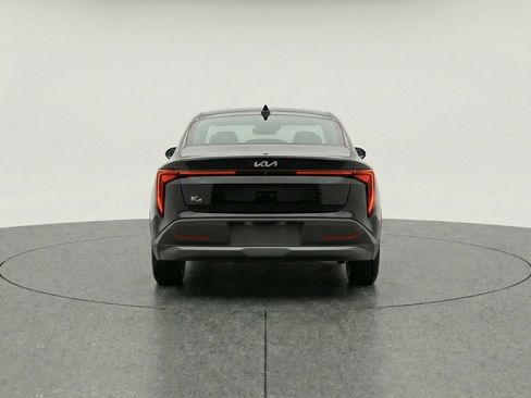 Used 2025 Kia K4 LXS image 7