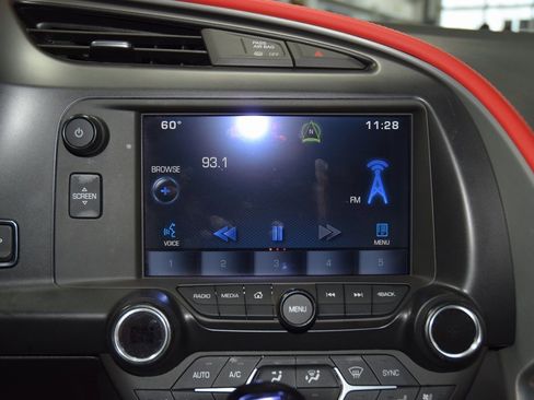 Used 2015 Chevrolet Corvette Z06 w/ 3LZ Preferred Equipment Group image 35