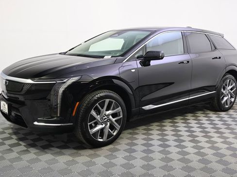 New 2026 Cadillac Optiq Luxury 1 w/ LPO, Floor Liner Package AWD/4WD image 2
