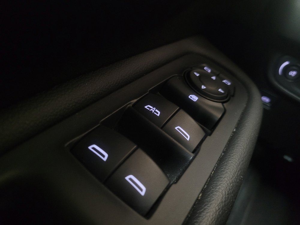 Used 2023 GMC Terrain SLE FWD image 27
