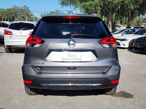 Used 2017 Nissan Rogue S w/ S Appearance Package image 5