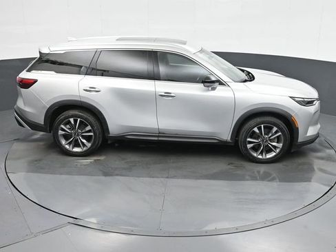 Used 2023 INFINITI QX60 Luxe image 30