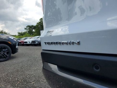New 2026 GMC Terrain Elevation FWD image 8