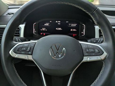 Used 2023 Volkswagen Atlas SE w/ Panoramic Sunroof Package FWD image 36