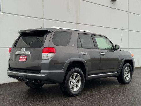 Used 2013 Toyota 4Runner SR5 AWD/4WD image 7