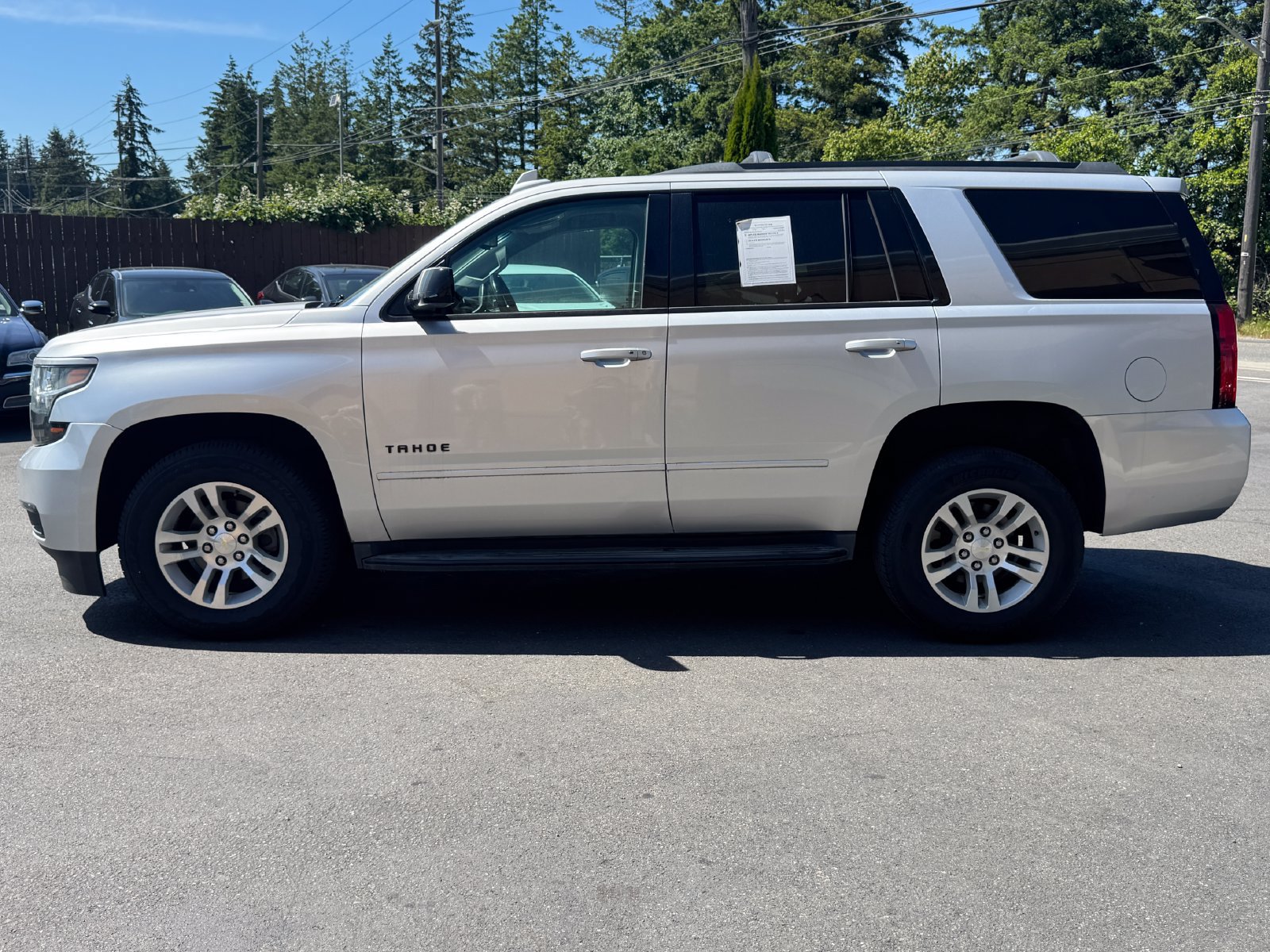 Used 2018 Chevrolet Tahoe Premier w/ RST 6.2L Performance Edition AWD/4WD image 4