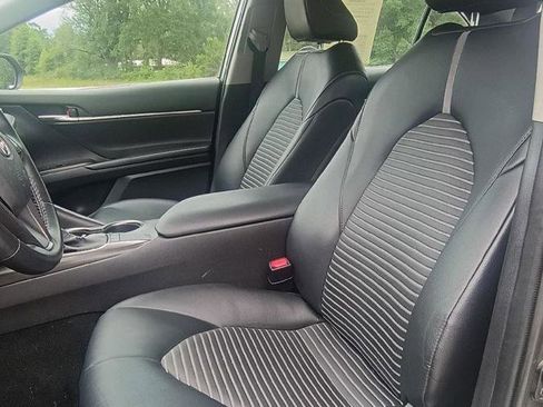Used 2023 Toyota Camry SE FWD image 10