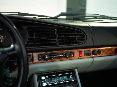 Used 1995 Porsche 968 Cabriolet RWD image 30