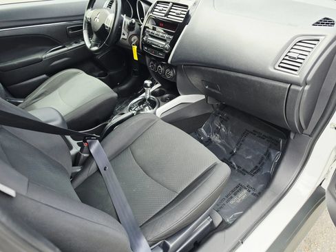 Used 2013 Mitsubishi Outlander Sport ES FWD image 11