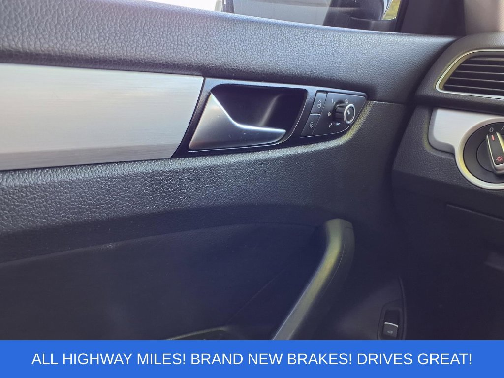 Used 2013 Volkswagen Passat 2.5 SE FWD image 18