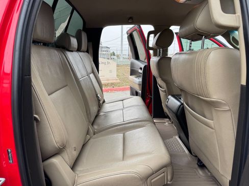 Used 2007 Toyota Tundra Limited w/ Preferred Accessory Pkg image 12