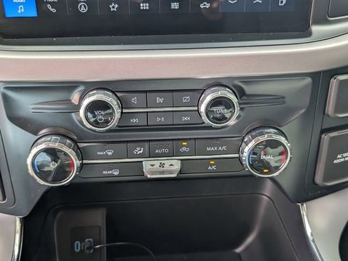 Used 2024 Ford F150 XLT w/ Mobile Office Package image 20