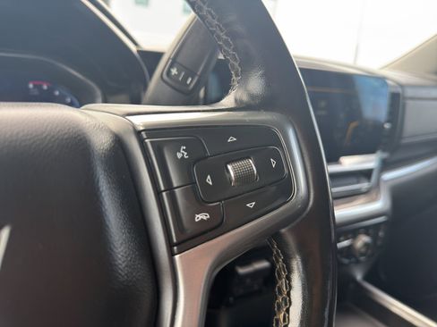 Used 2024 Chevrolet Silverado 2500 LTZ w/ LTZ Convenience Package AWD/4WD image 9