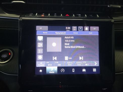 Used 2023 Jeep Grand Cherokee L Laredo AWD/4WD image 22
