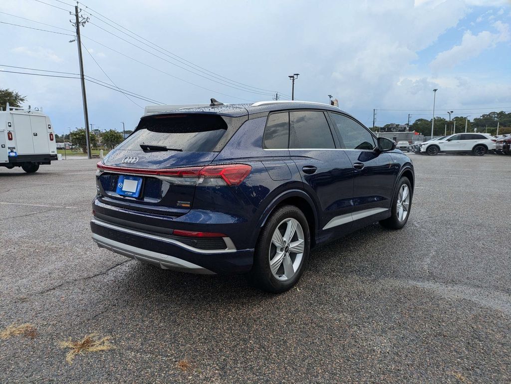 Used 2025 Audi Q4 e-tron Prestige w/ Cold Weather Package AWD/4WD image 4