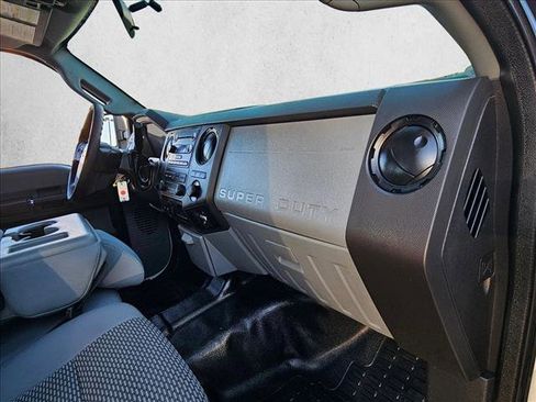 Used 2016 Ford F350 XL w/ Power Equipment Group image 19