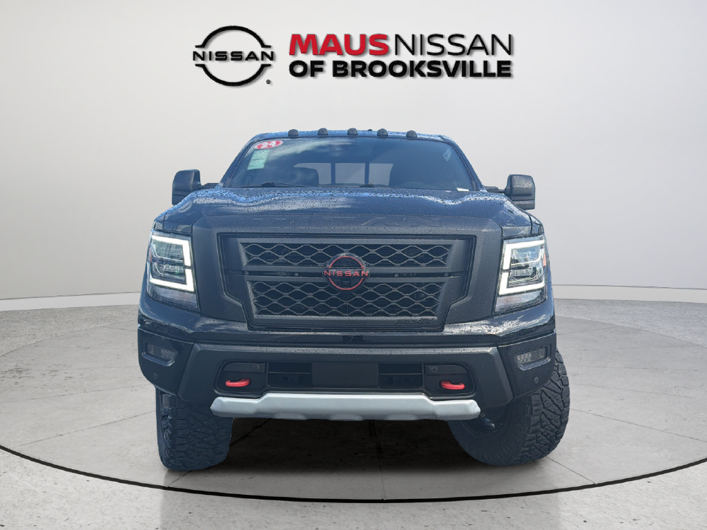 Used 2024 Nissan Titan PRO-4X w/ Pro-4x Convenience Package AWD/4WD image 3