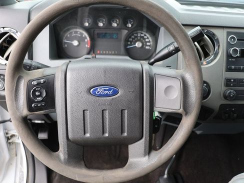 Used 2011 Ford F350 XLT w/ Snow Plow Prep Pkg AWD/4WD image 23