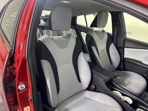 Used 2016 Toyota Prius Three image 15