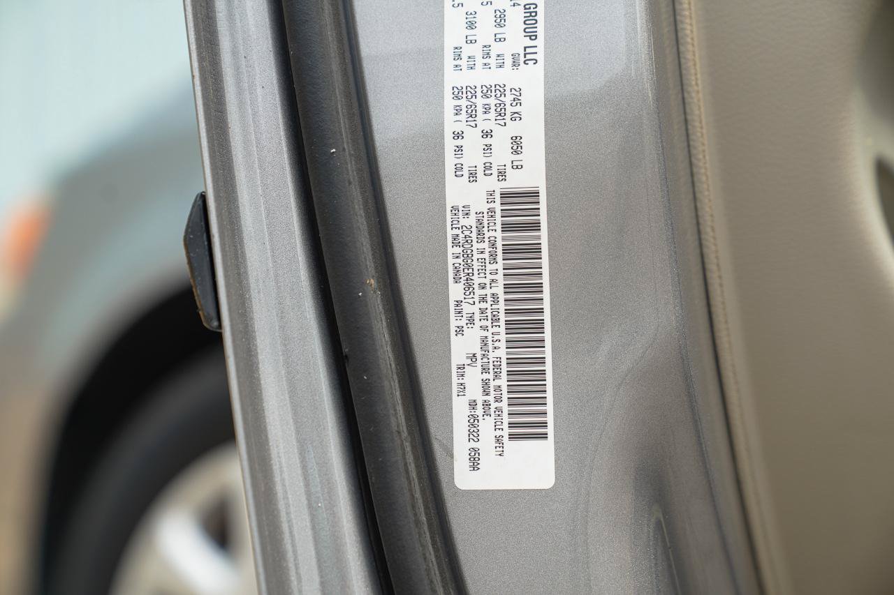 Used 2014 Dodge Grand Caravan American Value Package FWD image 36