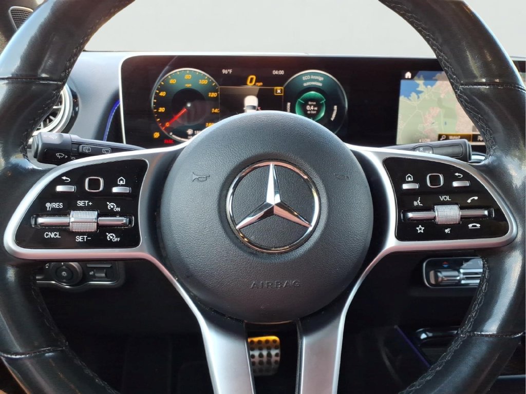 Used 2021 Mercedes-Benz GLB 250 4MATIC image 10