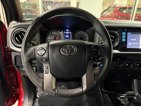 Certified 2017 Toyota Tacoma TRD Sport image 20