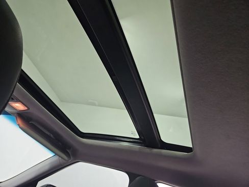 Used 2013 Hyundai Veloster Turbo w/ Ultimate Pkg image 21