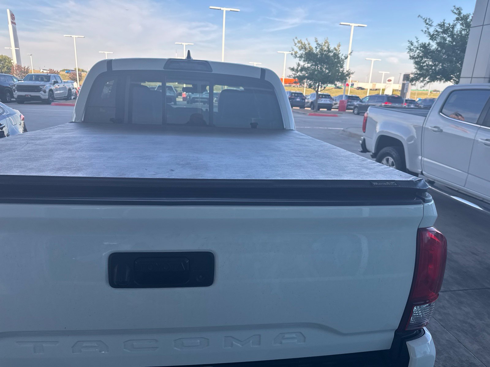 Used 2018 Toyota Tacoma SR w/ SR Convenience Package RWD image 17