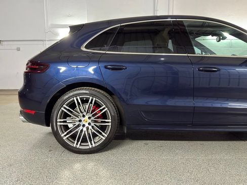 Used 2018 Porsche Macan GTS AWD/4WD image 6