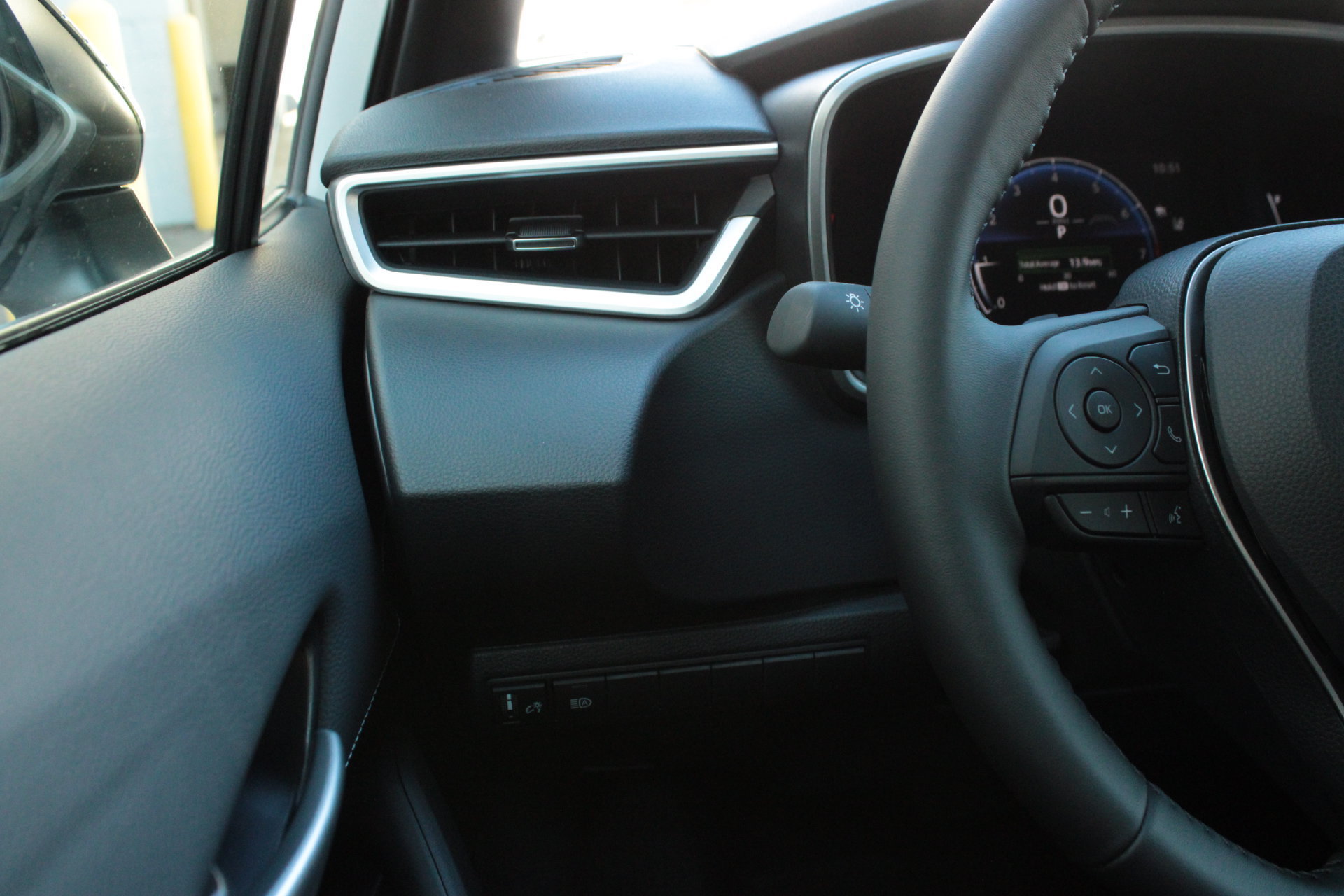 New 2027 Toyota Corolla SE FWD image 30