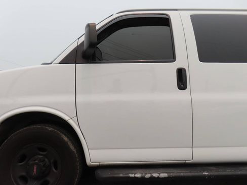 Used 2019 GMC Savana 2500 w/ Driver Convenience Package RWD image 27