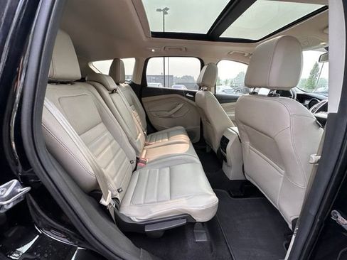 Used 2017 Ford Escape Titanium w/ Equipment Group 301A AWD/4WD image 32