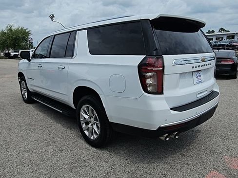 Used 2022 Chevrolet Suburban Premier image 5