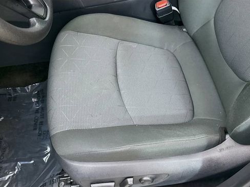 Used 2025 Toyota RAV4 XLE image 19