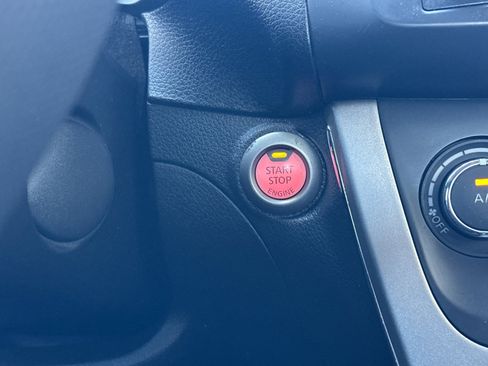 Used 2015 Nissan Sentra SV image 20