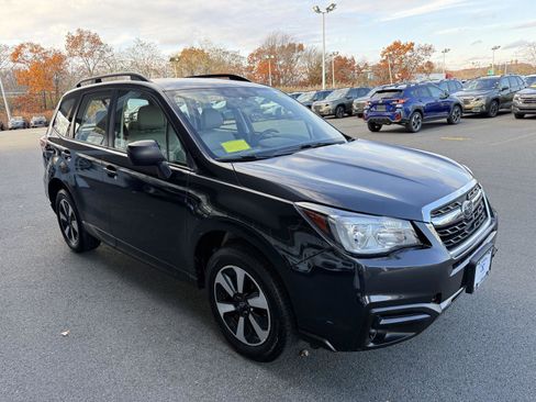 Used 2018 Subaru Forester 2.5i w/ Alloy Wheel Package image 9