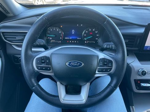 Used 2023 Ford Explorer XLT w/ Equipment Group 202A AWD/4WD image 24