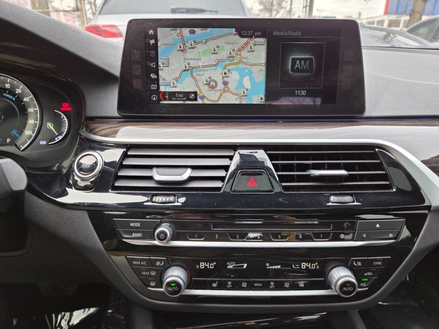 Used 2018 BMW 530e RWD image 15