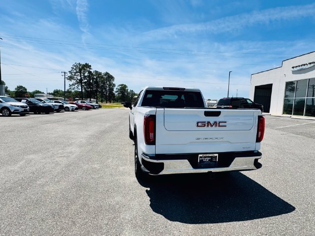 Used 2021 GMC Sierra 1500 SLT RWD image 4