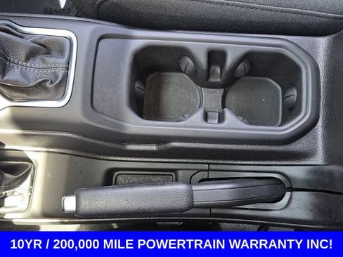Used 2025 Jeep Wrangler Unlimited Sport AWD/4WD image 30