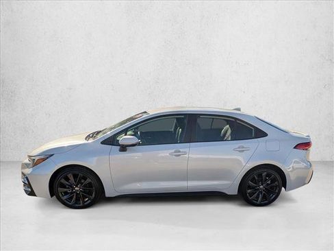 Used 2024 Toyota Corolla SE image 8