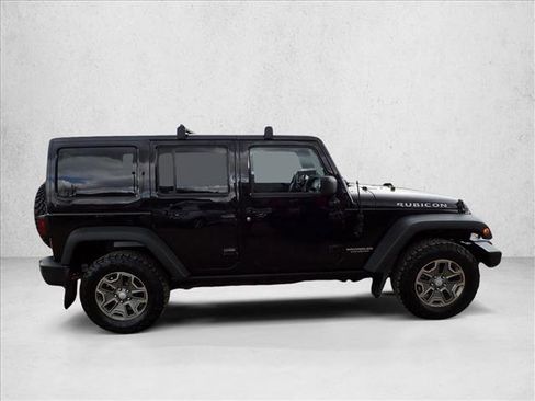 Used 2014 Jeep Wrangler Unlimited Rubicon w/ Connectivity Group AWD/4WD image 5