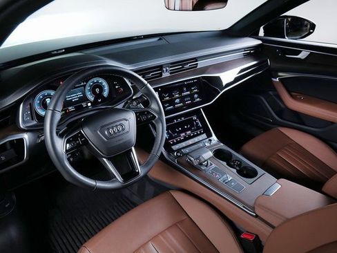 Used 2025 Audi A6 Premium Plus image 3