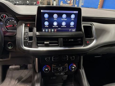 Used 2021 Chevrolet Suburban LS image 22