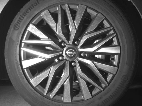 Used 2025 Nissan Altima 2.5 SV image 10