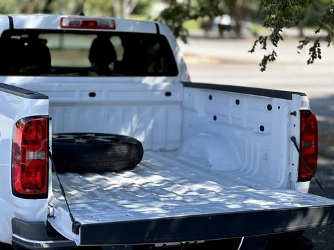 Used 2020 Chevrolet Colorado W/T w/ WT Convenience Package image 44